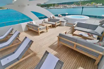 Sun deck G3