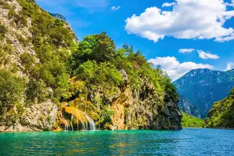 Spectacular scenery in the Verdon Gorge in the Alpes-de-Haute-Provence